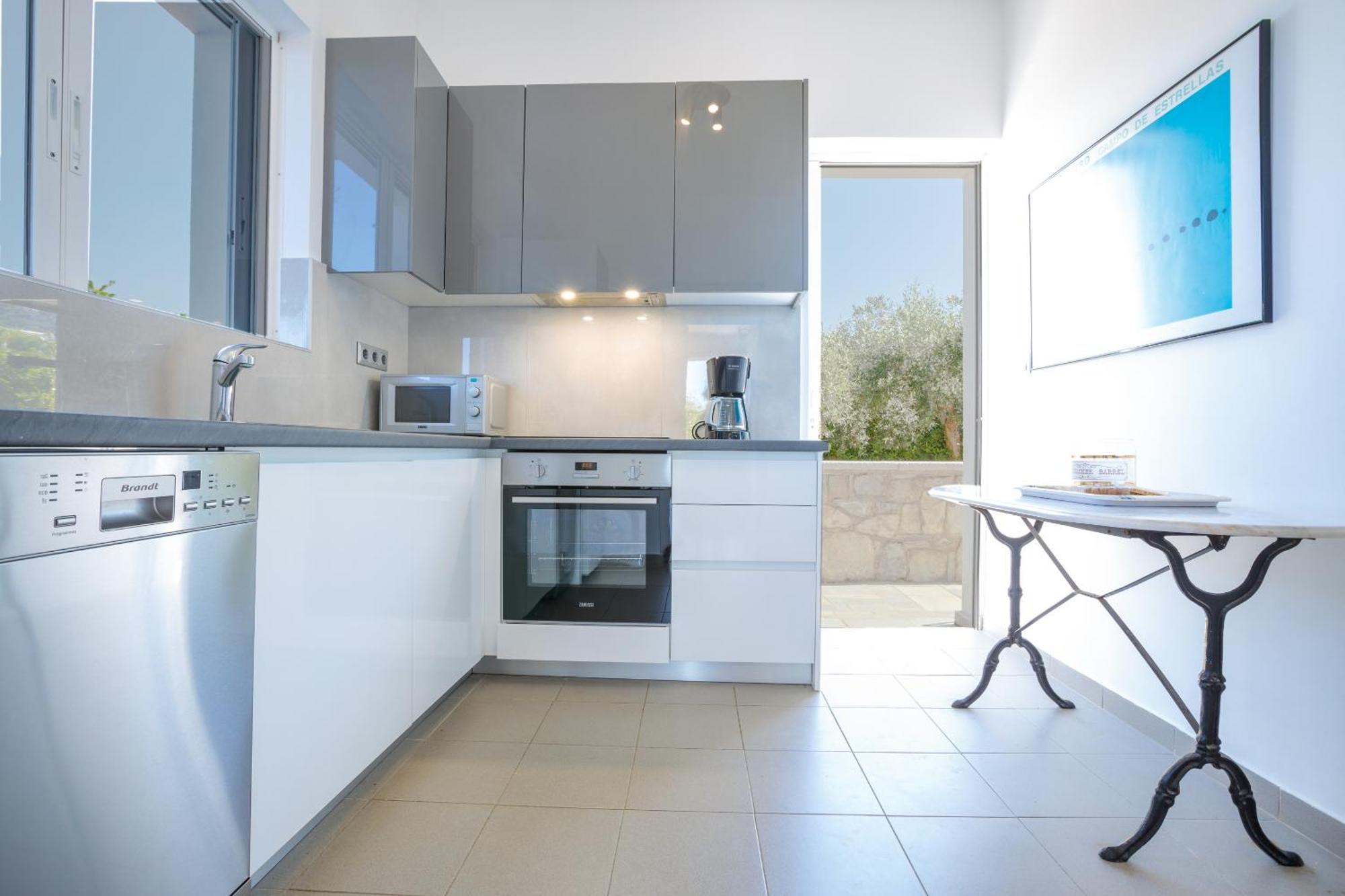 Messinian Blue Seaside Villa Каламата Екстериор снимка