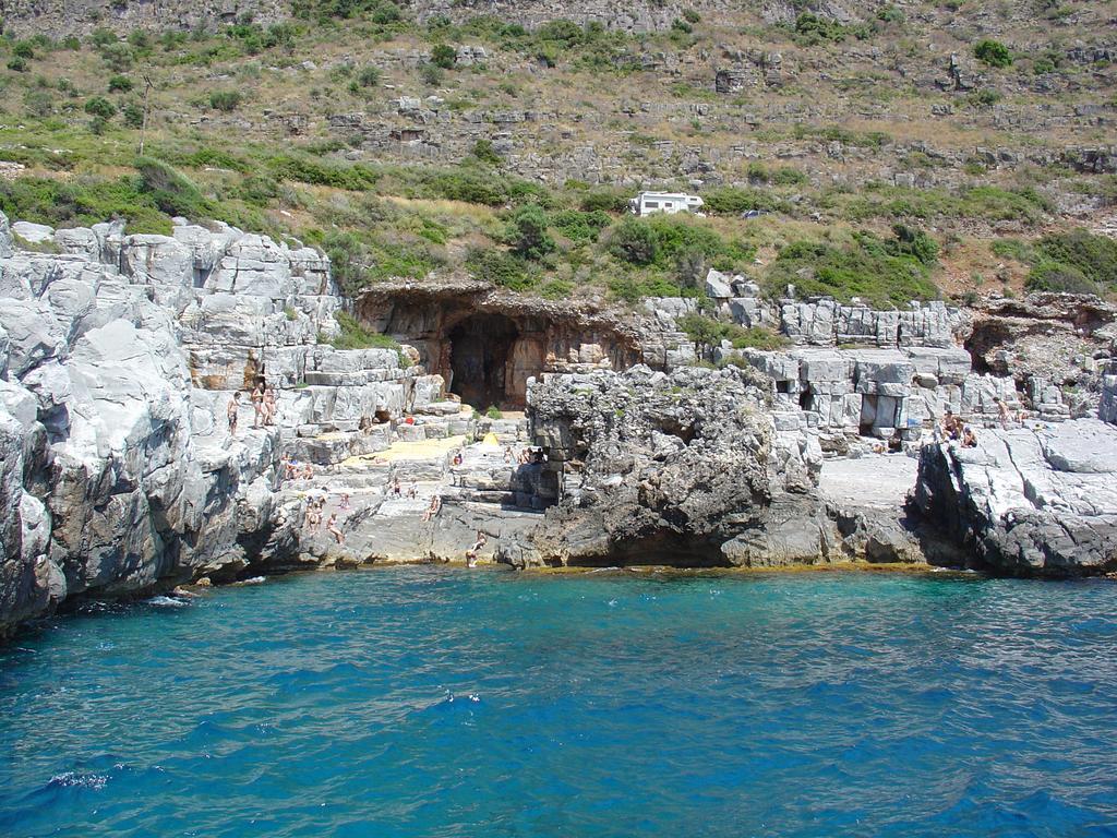 Messinian Blue Seaside Villa Каламата Екстериор снимка