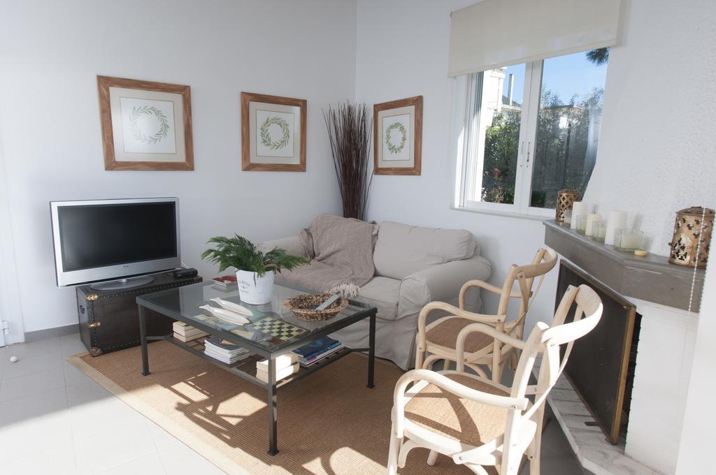 Messinian Blue Seaside Villa Каламата Екстериор снимка