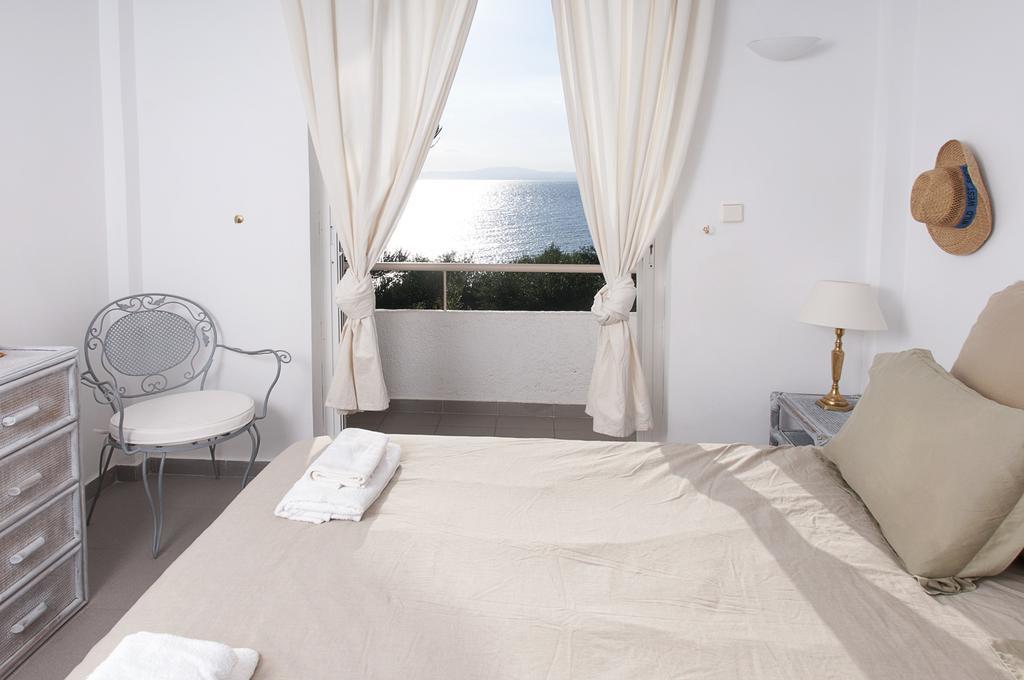 Messinian Blue Seaside Villa Каламата Екстериор снимка