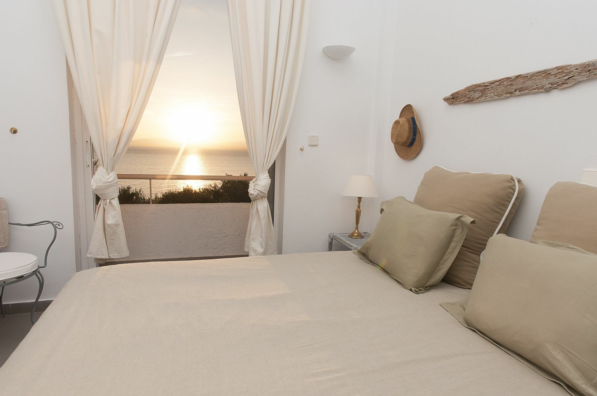 Messinian Blue Seaside Villa Каламата Екстериор снимка